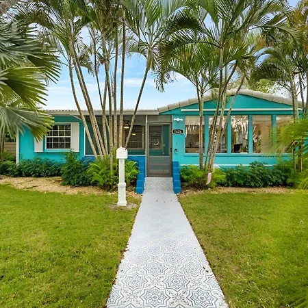 The Palm House Villa